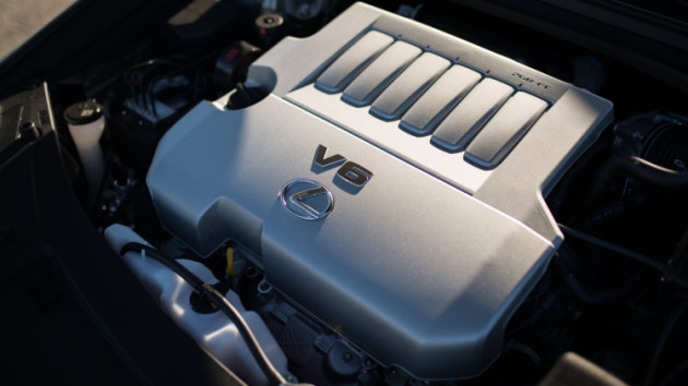 2016 Lexus ES engine