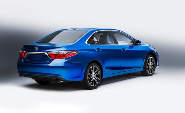 2016 Toyota Camry Special Edition ext
